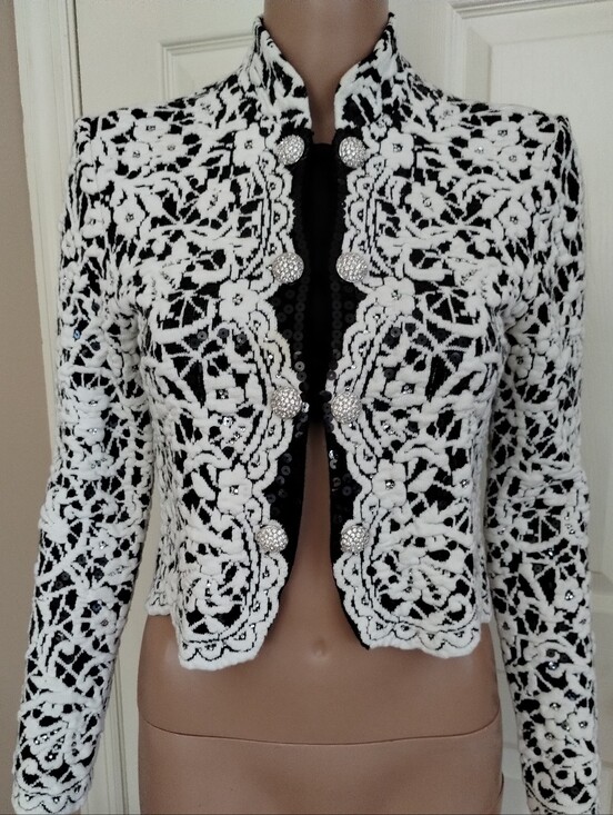 St. John Jackets & Blazers - St John White Crocheted Lace Bolero Jacket 4
